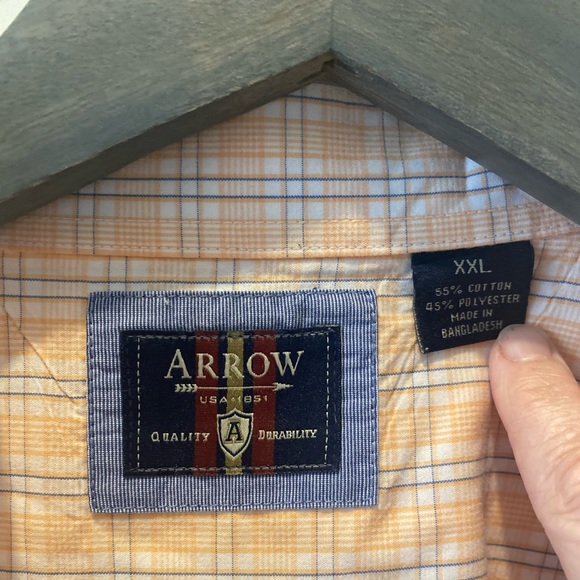 Men’s Arrow Shirt - Picture 2 of 6